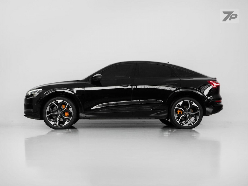 Foto do veículo AUDI E-TRON E TRON SPB 2020 43.900 KM 249.800,00