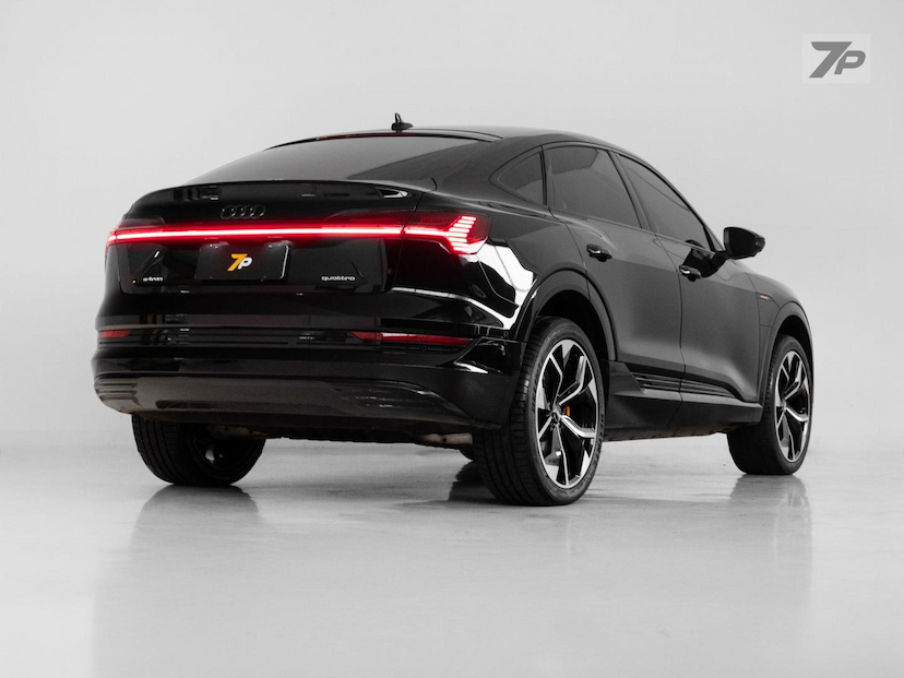 Foto do veículo AUDI E-TRON E TRON SPB 2020 43.900 KM 249.800,00
