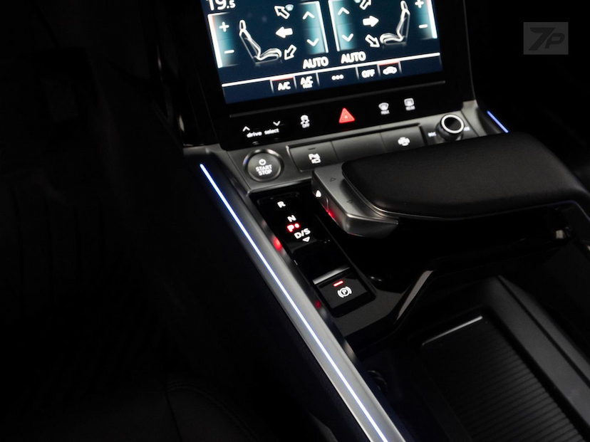 Foto do veículo AUDI E-TRON E TRON SPB 2020 43.900 KM 249.800,00