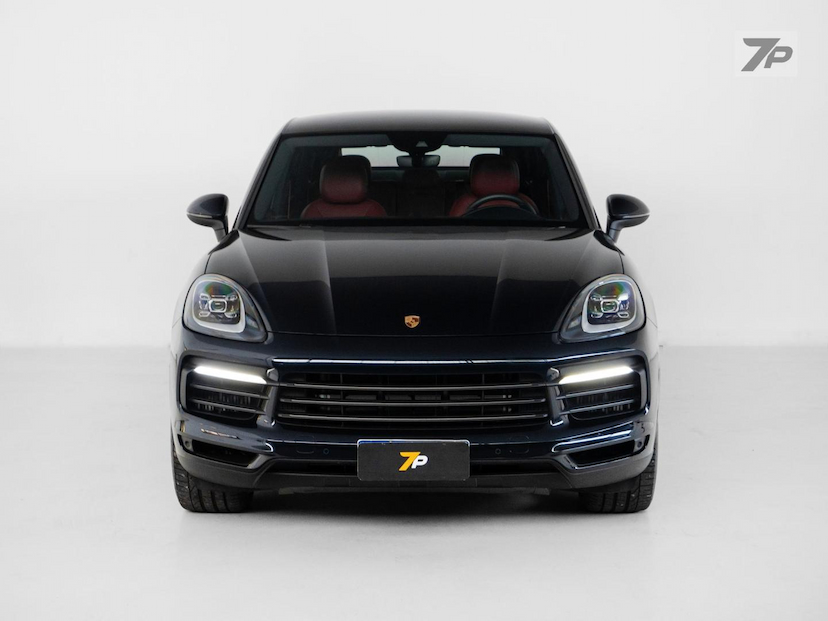 Foto do veículo PORSCHE CAYENNE  CP PHE 2023 5.290 KM 615.000,00
