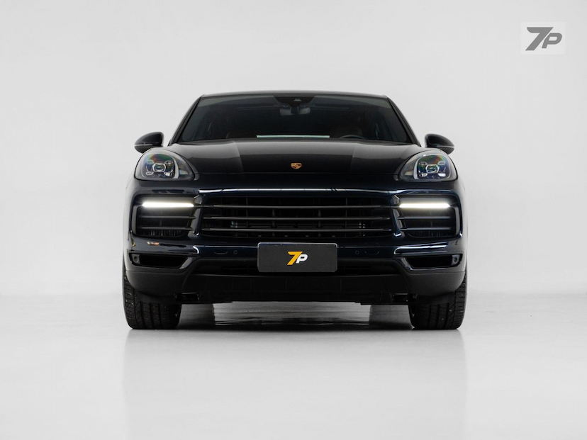 Foto do veículo PORSCHE CAYENNE  CP PHE 2023 5.290 KM 615.000,00