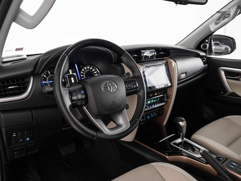 Foto do veículo TOYOTA HILUX  SWDMDA4JD 2019 173.105 KM 229.000,00