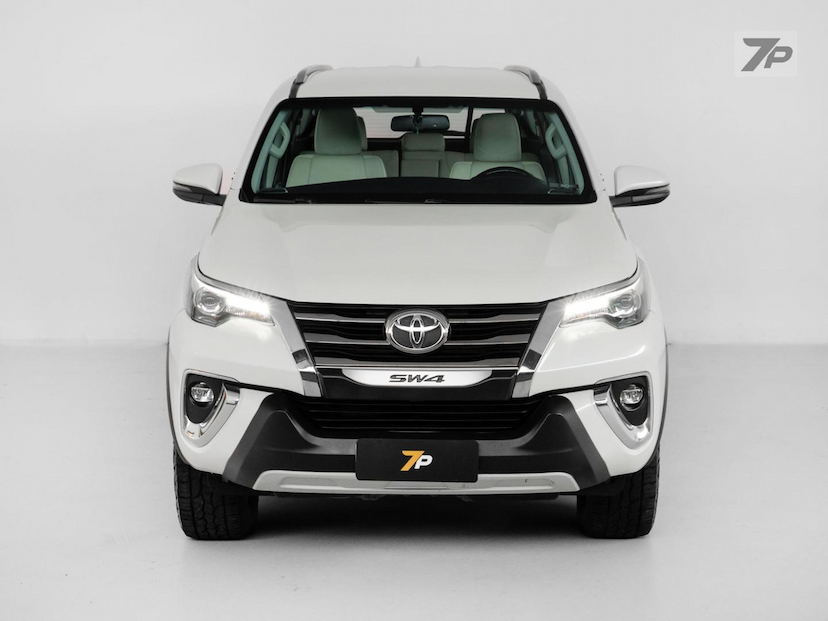 Foto do veículo TOYOTA HILUX  SWDMDA4JD 2019 173.105 KM 229.000,00