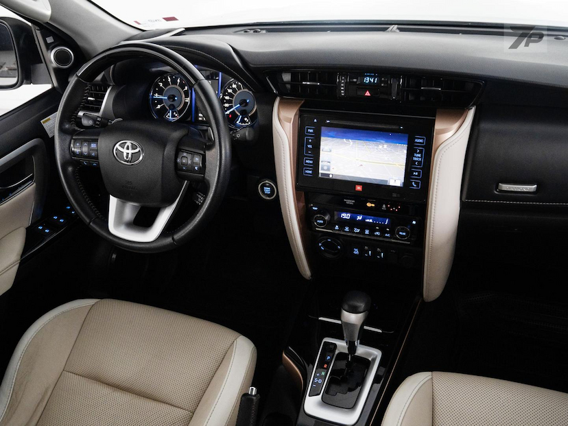 Foto do veículo TOYOTA HILUX  SWDMDA4JD 2019 173.105 KM 229.000,00