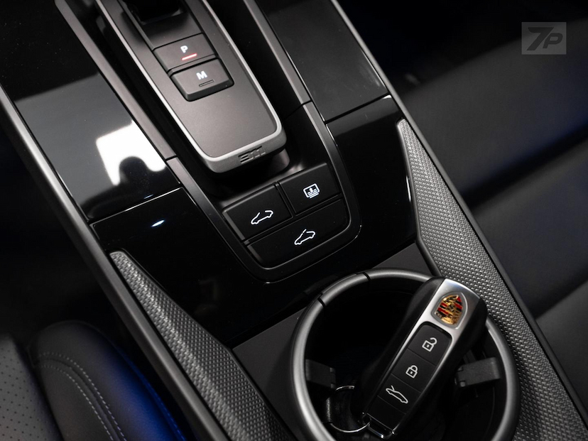 Foto do veículo PORSCHE 911  CARRERA 2024 705 KM 868.500,00