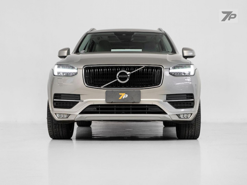 Foto do veículo VOLVO XC90  T6 MOMENTUM 2018 73.900 KM 169.000,00