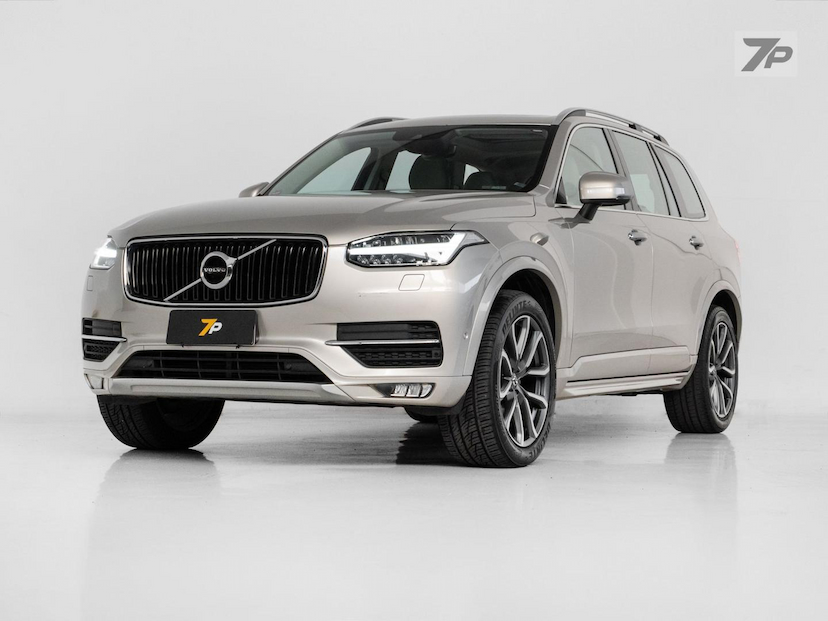 Foto do veículo VOLVO XC90  T6 MOMENTUM 2018 73.900 KM 169.000,00