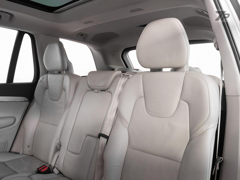 Foto do veículo VOLVO XC90  T6 MOMENTUM 2018 73.900 KM 169.000,00