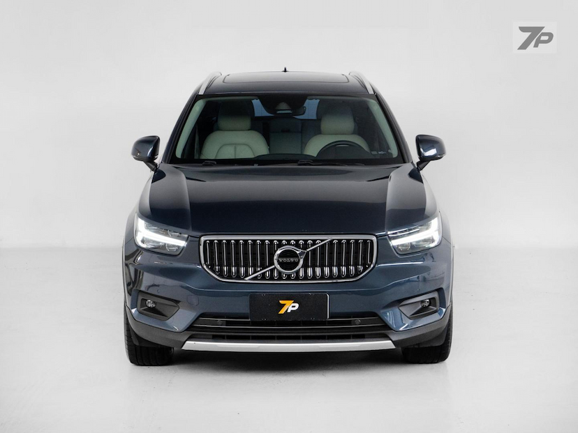 Foto do veículo VOLVO XC40  T5H INSCRIPTION 2022 33.643 KM 175.800,00
