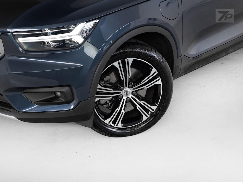 Foto do veículo VOLVO XC40  T5H INSCRIPTION 2022 33.643 KM 175.800,00