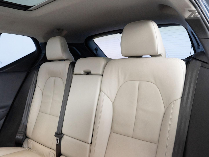 Foto do veículo VOLVO XC40  T5H INSCRIPTION 2022 33.643 KM 175.800,00