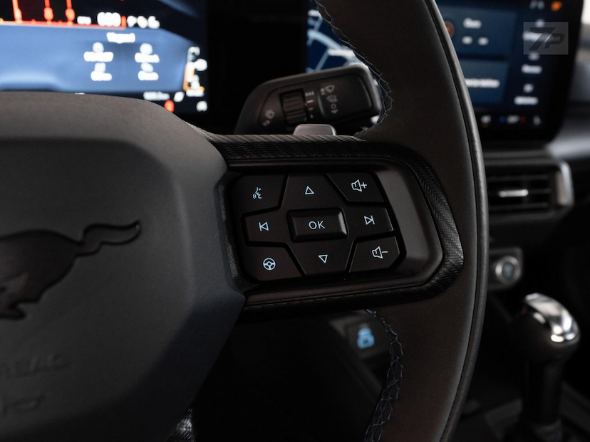Foto do veículo FORD MUSTANG  DARK HORSE V8 5.0 2025 112 KM 639.000,00