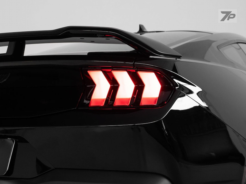 Foto do veículo FORD MUSTANG  DARK HORSE V8 5.0 2025 112 KM 639.000,00