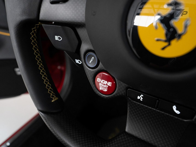 Foto do veículo FERRARI F8  SPIDER 2023 745 KM 6.650.000,00