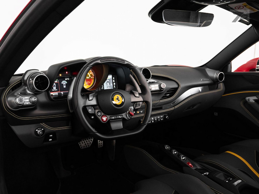 Foto do veículo FERRARI F8  SPIDER 2023 745 KM 6.650.000,00
