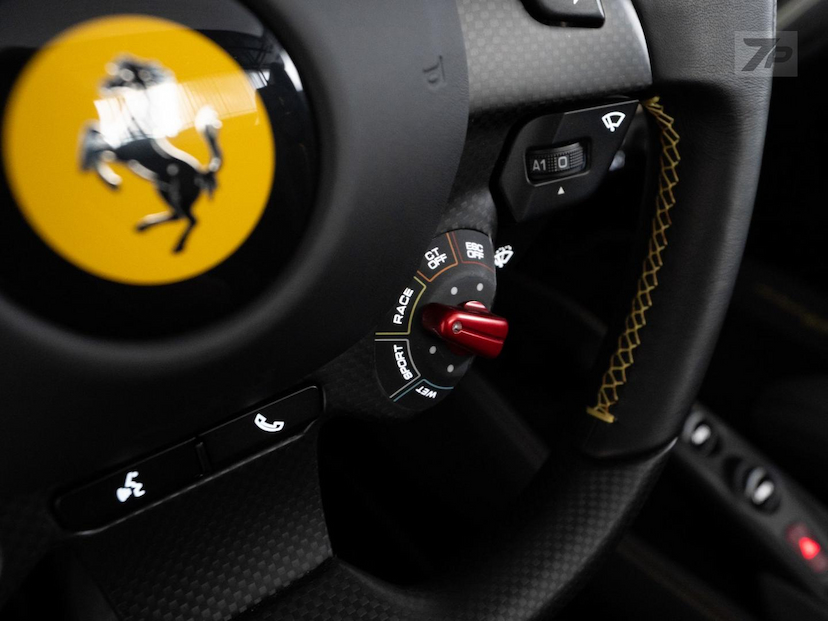 Foto do veículo FERRARI F8  SPIDER 2023 745 KM 6.650.000,00