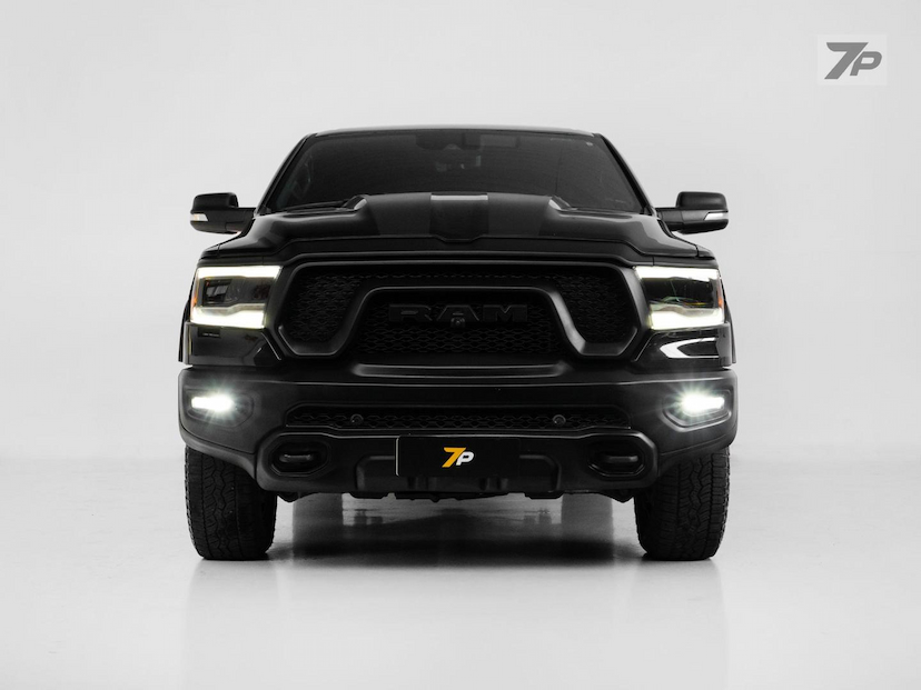 Foto do veículo RAM 1500  REBEL HEMI 2021 77.000 KM 309.000,00