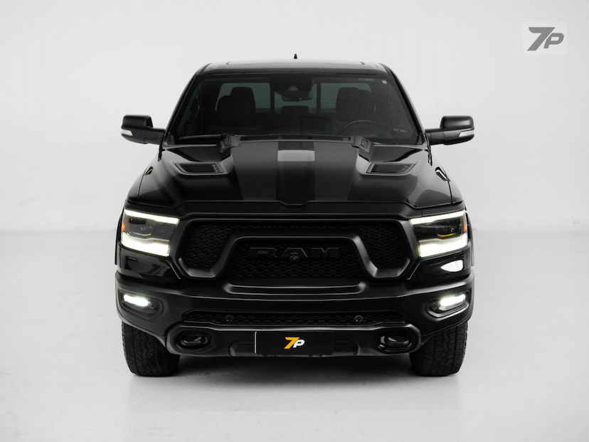 Foto do veículo RAM 1500  REBEL HEMI 2021 77.000 KM 309.000,00
