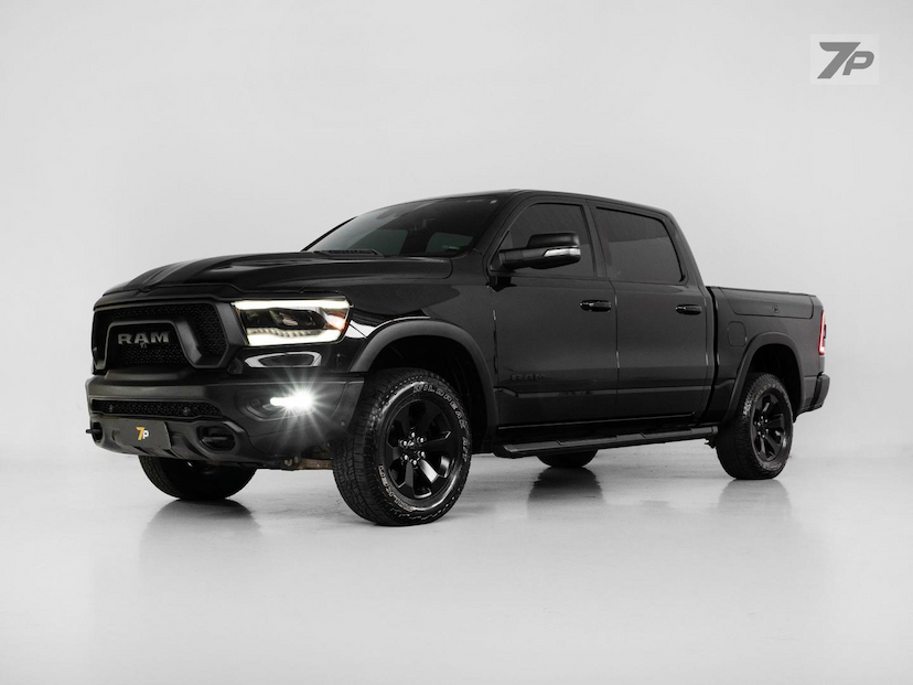 Foto do veículo RAM 1500  REBEL HEMI 2021 77.000 KM 309.000,00