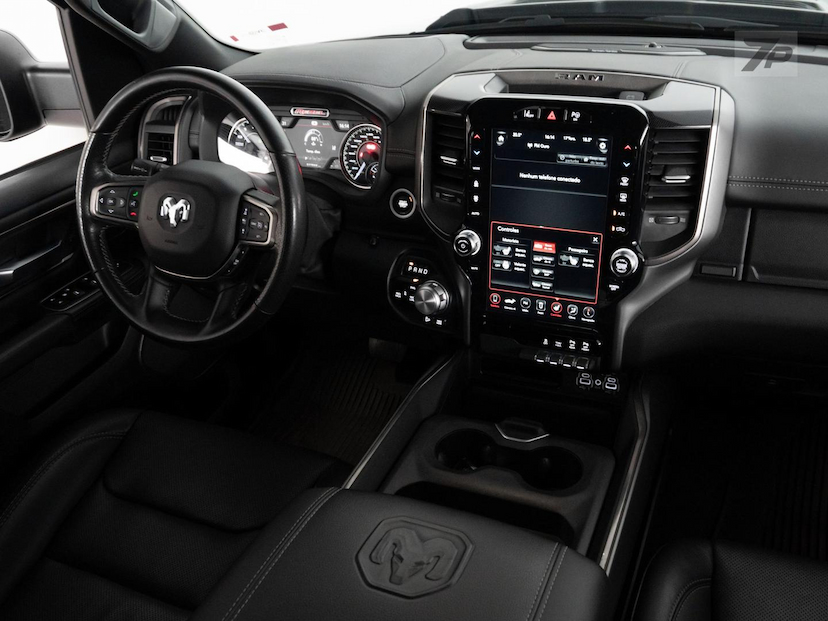 Foto do veículo RAM 1500  REBEL HEMI 2021 77.000 KM 309.000,00