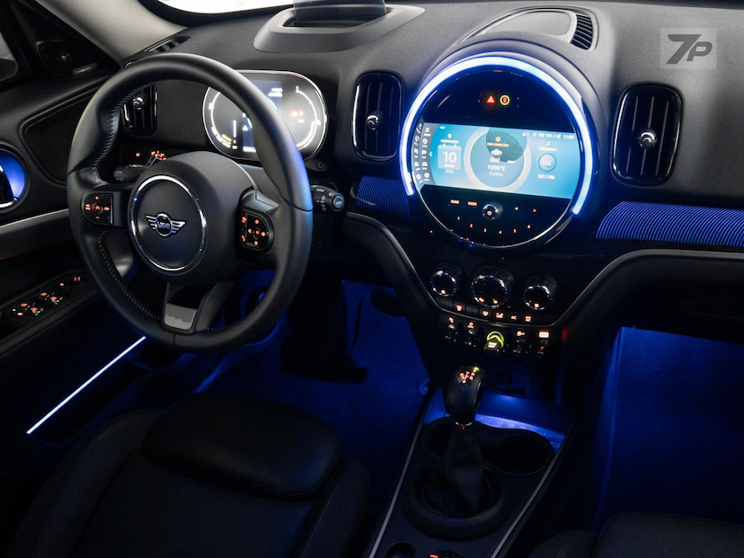 Foto do veículo MINI COUNTRYMAN  PHEV 2023 12.885 KM 259.000,00
