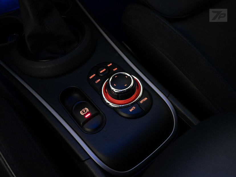 Foto do veículo MINI COUNTRYMAN  PHEV 2023 12.885 KM 259.000,00