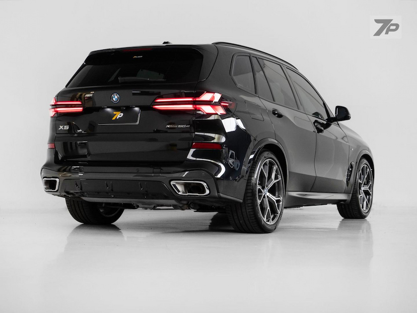 Foto do veículo BMW X5  XDRIVE50E MSP 2024 7.378 KM 579.500,00