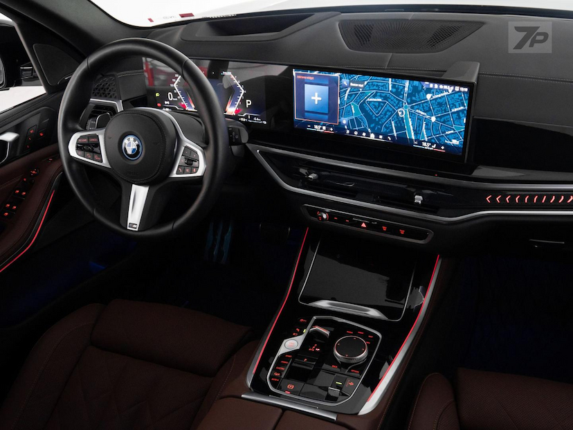 Foto do veículo BMW X5  XDRIVE50E MSP 2024 7.378 KM 579.500,00