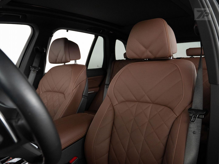Foto do veículo BMW X5  XDRIVE50E MSP 2024 7.378 KM 579.500,00