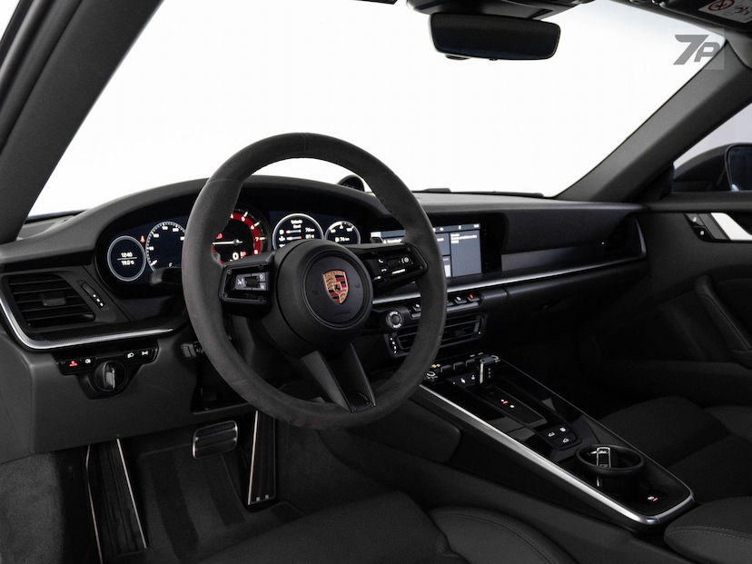 Foto do veículo PORSCHE 911  CARRERA 2020 29.941 KM 678.500,00