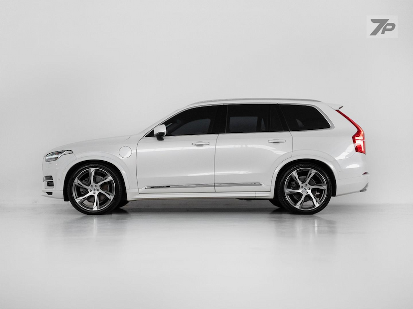 Foto do veículo VOLVO XC90  T8 INSCRIPT 2021 81.236 KM 279.500,00