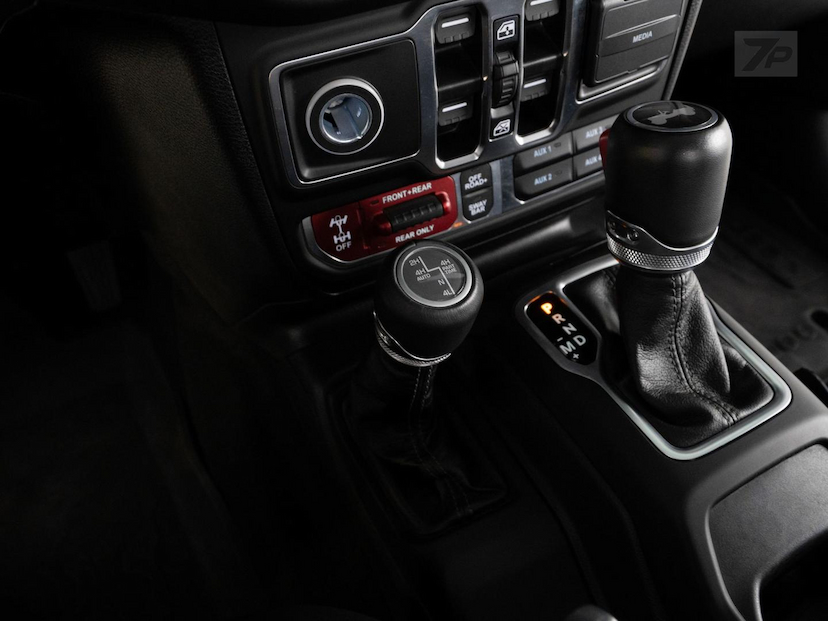 Foto do veículo JEEP WRANGLER  UNL RUBI 2024 2.026 KM 498.500,00