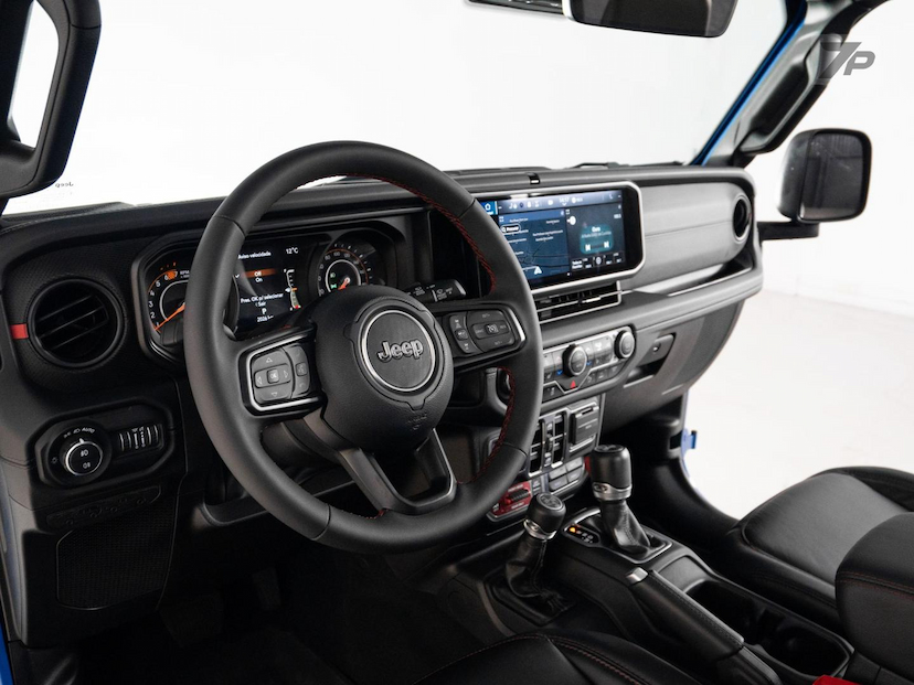 Foto do veículo JEEP WRANGLER  UNL RUBI 2024 2.026 KM 498.500,00