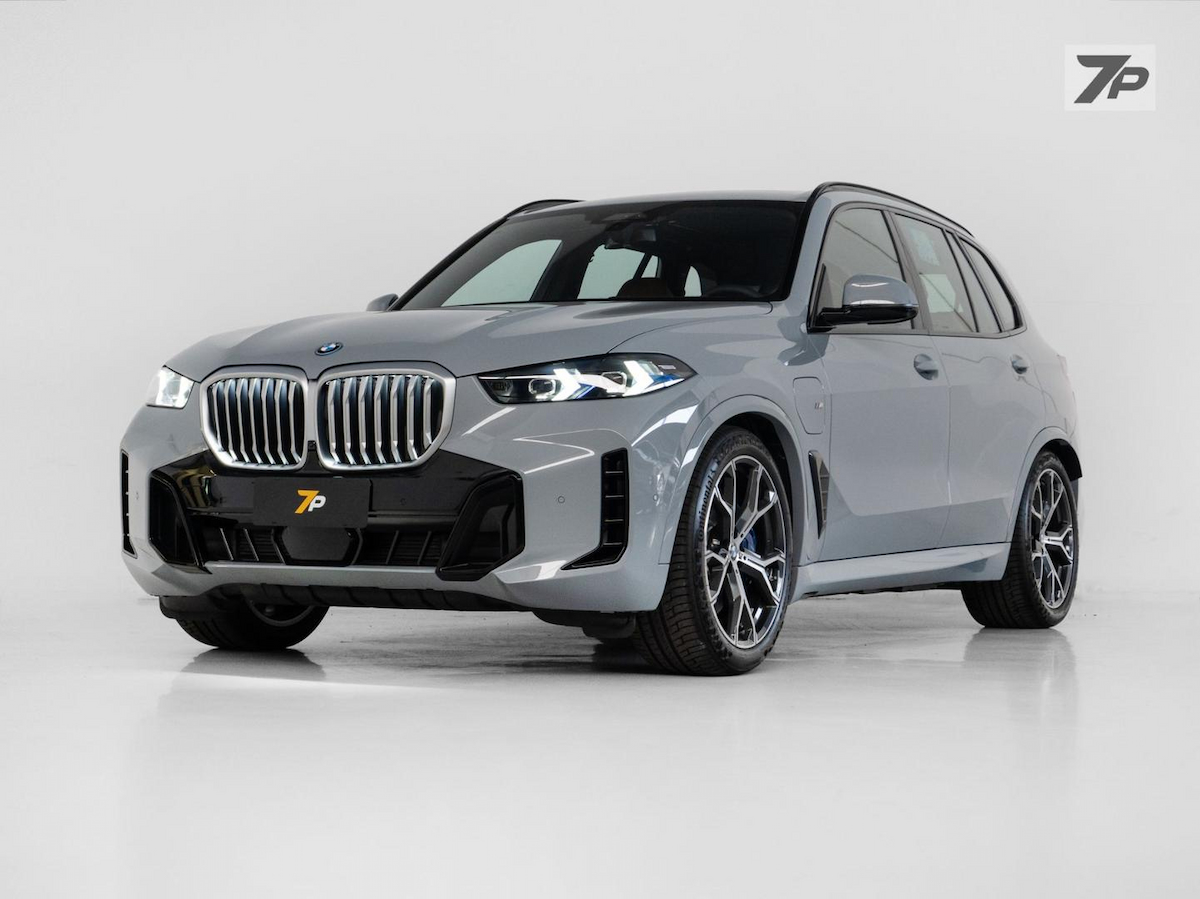 Foto do veículo BMW X5  XDRIVE 50E 3.0 M SPORT AUT. (HIBRIDO) 2026/2026 1 KM R$ 809.000,00
