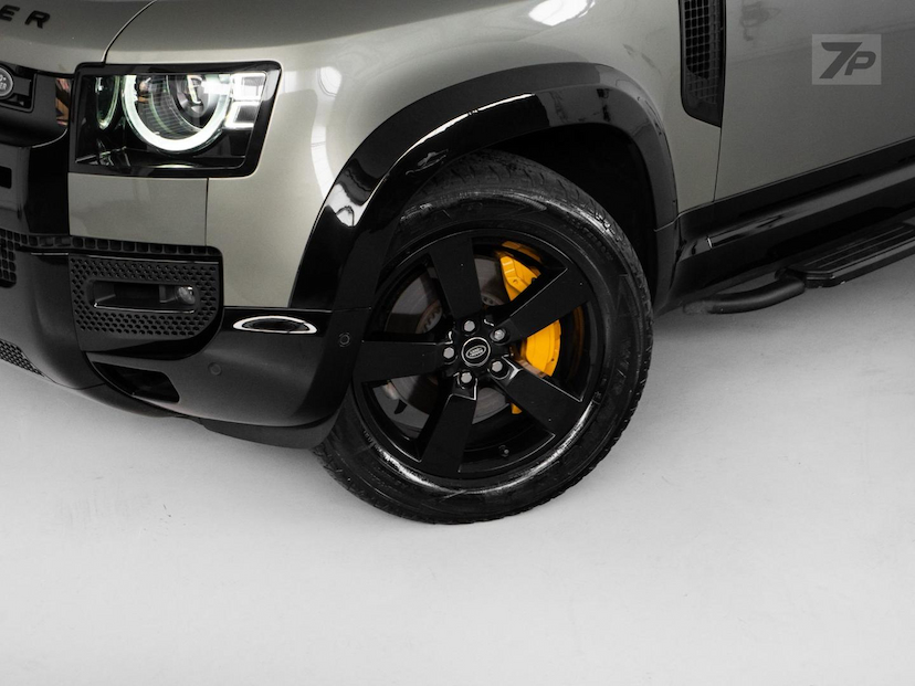 Foto do veículo LAND ROVER RANGE ROVER SPORT LR DEF110D S XD 7L 2023 47.000 KM 479.500,00