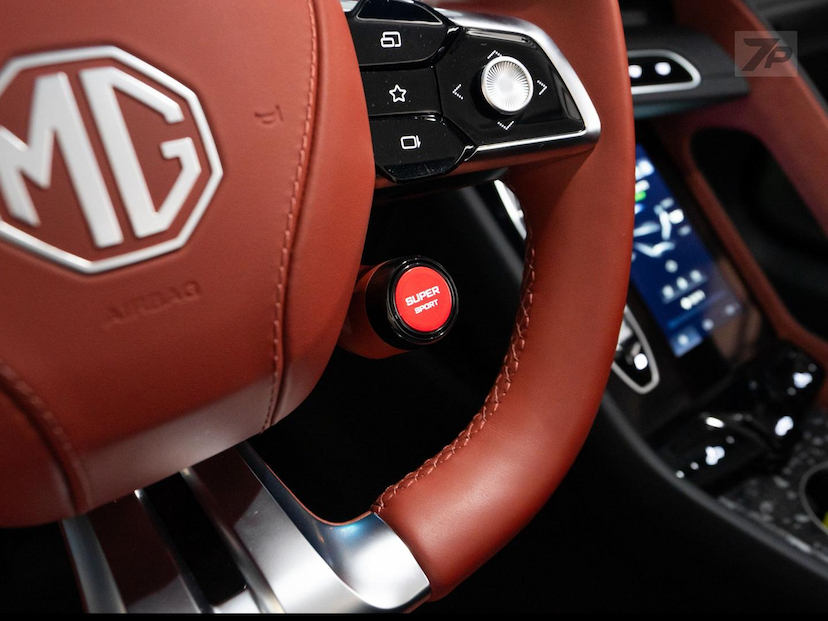 Foto do veículo MG CYBERSTER  77 KWH AWD 2026 4.275 KM 468.500,00