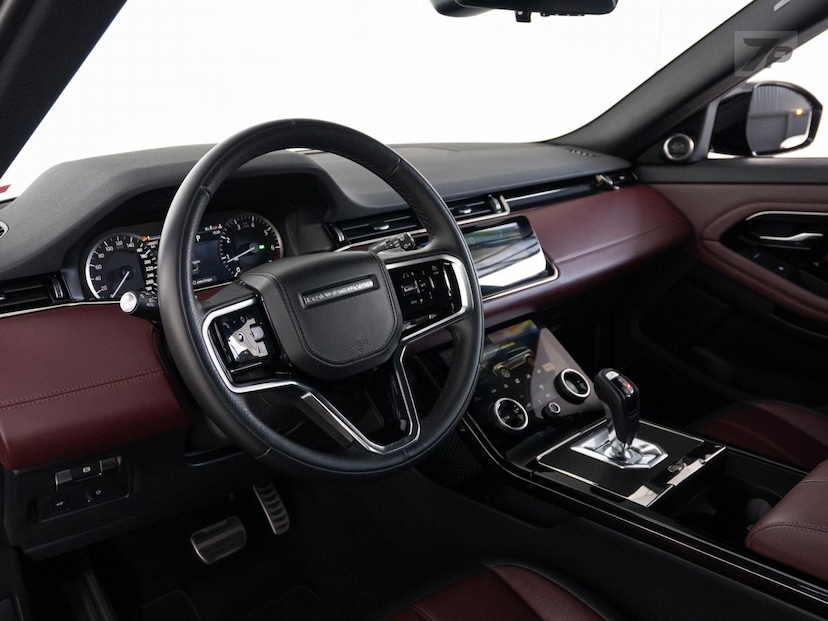 Foto do veículo LAND ROVER RANGE ROVER EVOQUE P250FF HSERD 2023 49.045 KM 239.000,00