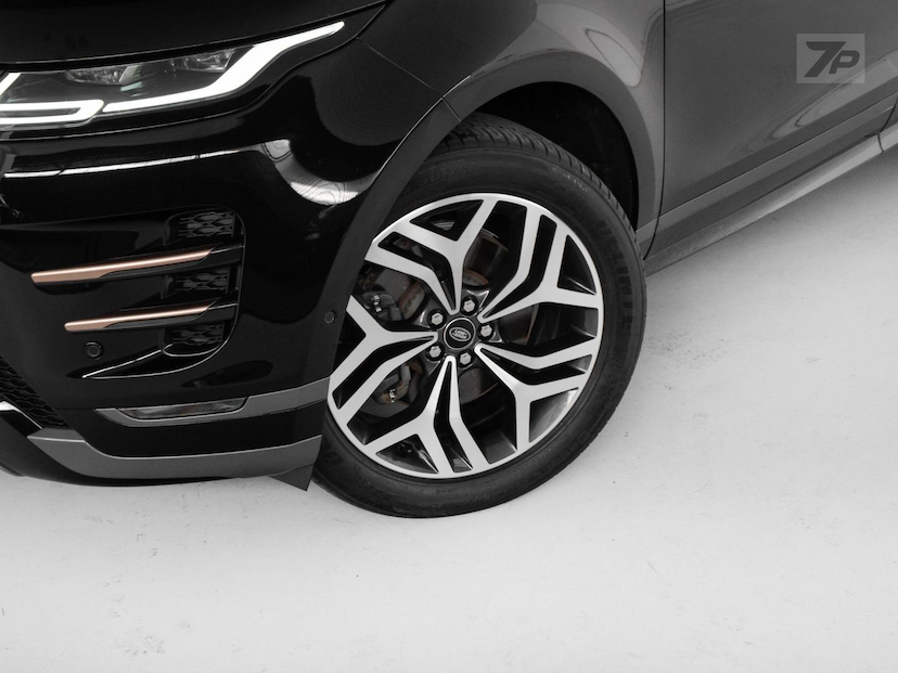 Foto do veículo LAND ROVER RANGE ROVER EVOQUE P250FF HSERD 2023 49.045 KM 239.000,00