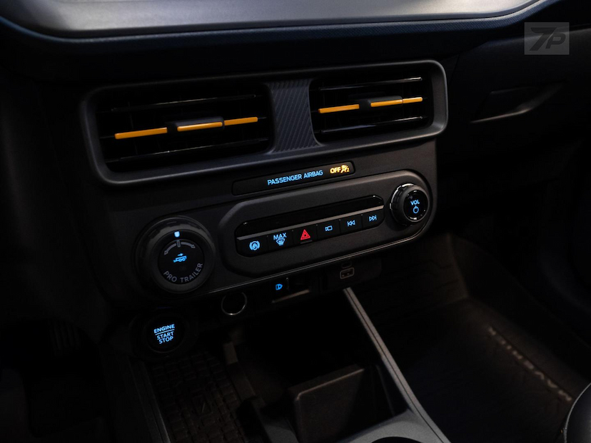 Foto do veículo FORD MAVERICK  TREMOR 2.0 ECOBOOST 4WD AUT. 2025 8.872 KM 219.000,00