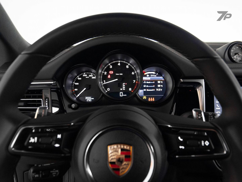 Foto do veículo PORSCHE MACAN  2025 3.906 KM 515.000,00