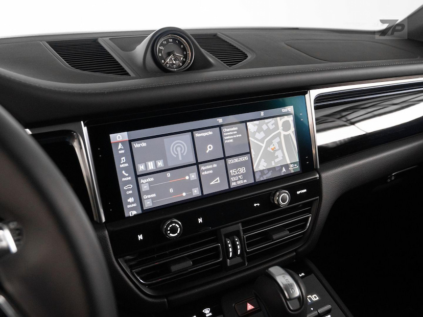 Foto do veículo PORSCHE MACAN  2025 3.906 KM 515.000,00