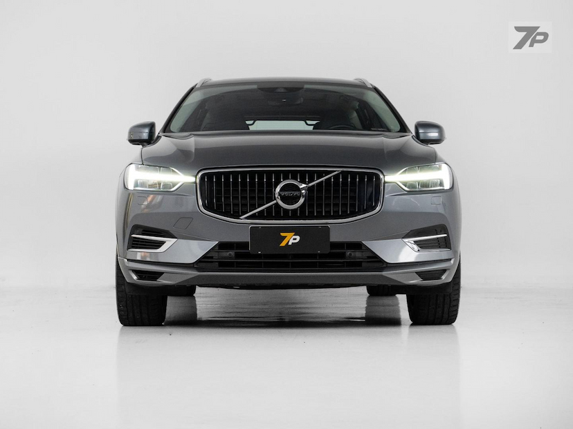 Foto do veículo VOLVO XC60  T8 INSCRIPT 2020 40.350 KM 189.000,00