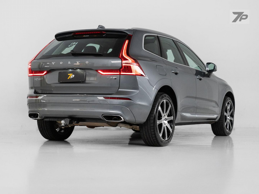 Foto do veículo VOLVO XC60  T8 INSCRIPT 2020 40.350 KM 189.000,00