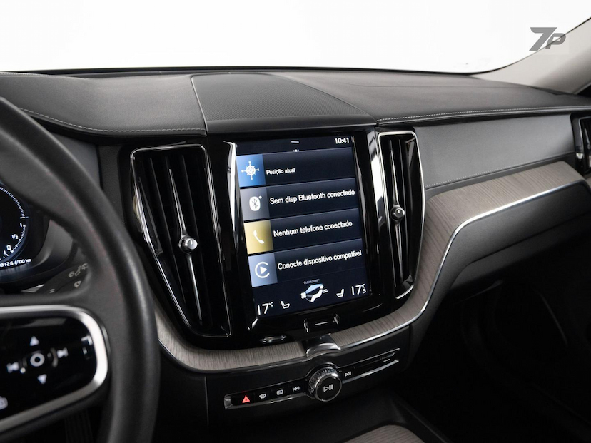 Foto do veículo VOLVO XC60  T8 INSCRIPT 2020 40.350 KM 189.000,00