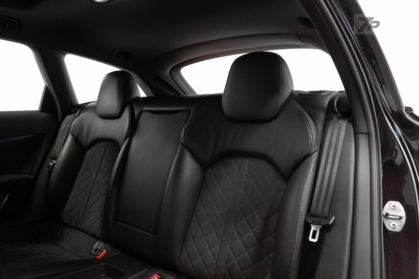 Foto do veículo AUDI RS6  AVANT 4.0TFSI 2015 72.342 KM 339.000,00