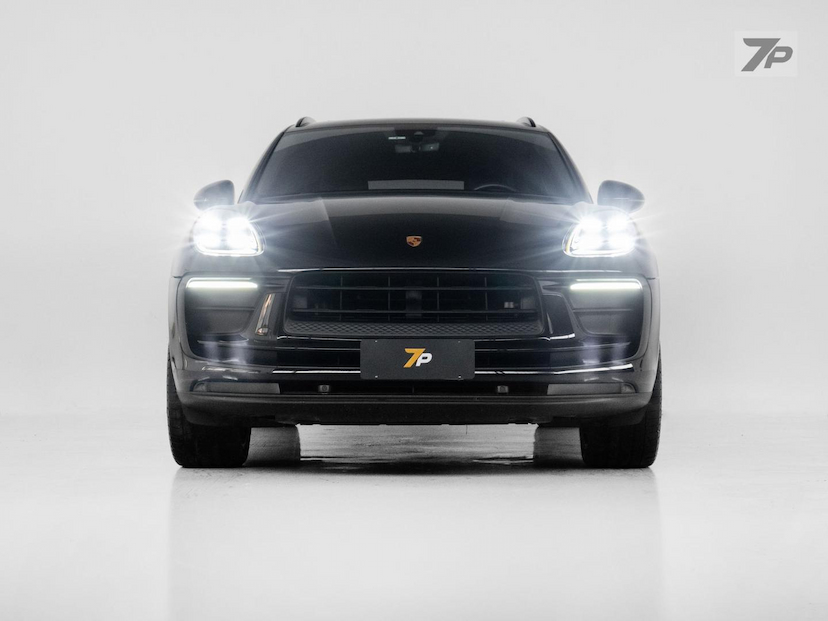 Foto do veículo PORSCHE MACAN  2024 21.567 KM 426.000,00