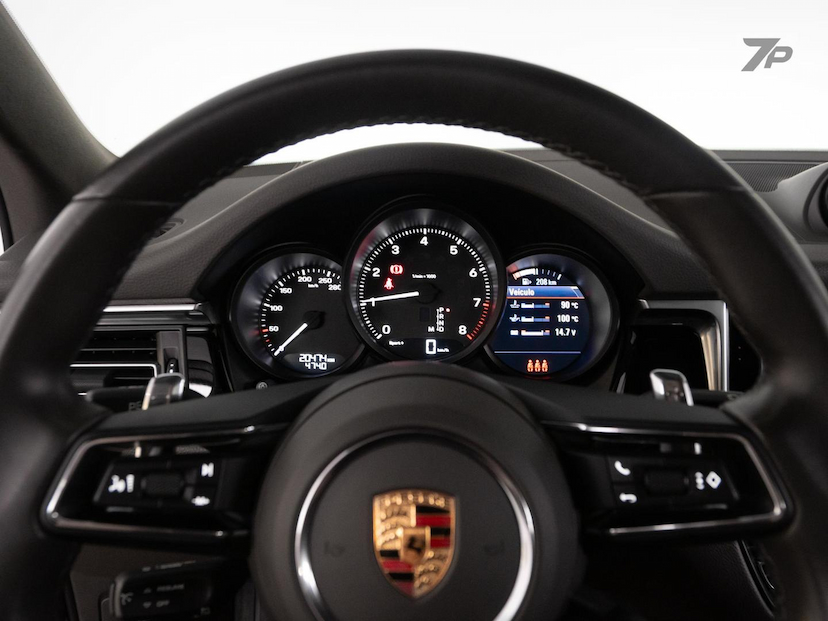 Foto do veículo PORSCHE MACAN  2024 21.567 KM 426.000,00