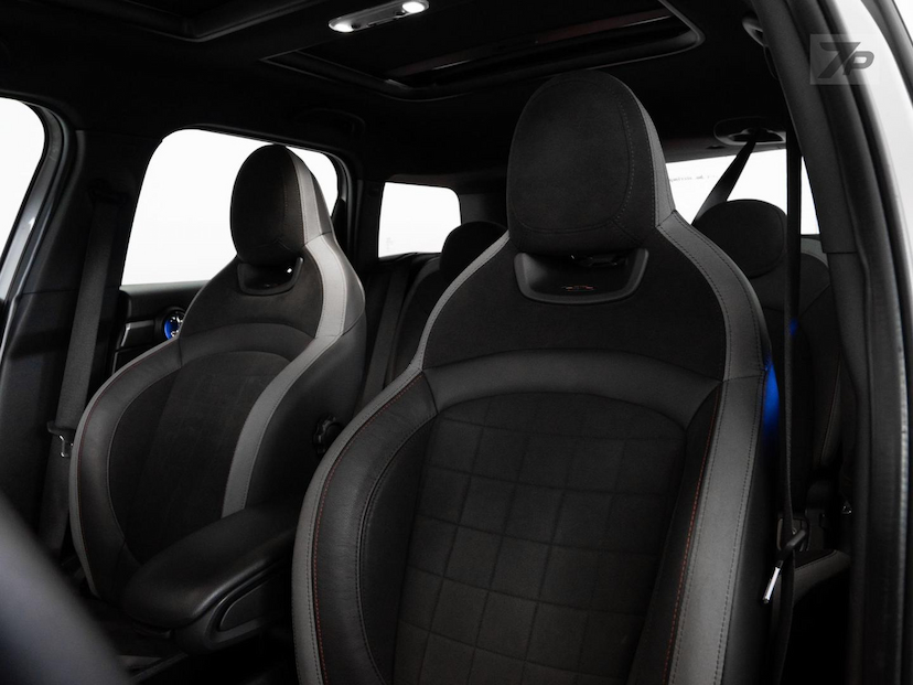 Foto do veículo MINI JOHN COOPER WORKS CYMAN ALL4 JCW 2022 70.885 KM 169.000,00