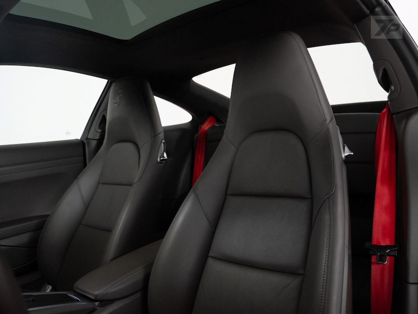 Foto do veículo PORSCHE 911  CARRERA 2019 23.600 KM 585.000,00