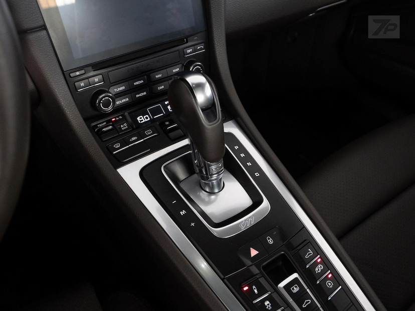 Foto do veículo PORSCHE 911  CARRERA 2019 23.600 KM 585.000,00